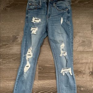 Express women’s destroyed jean legging